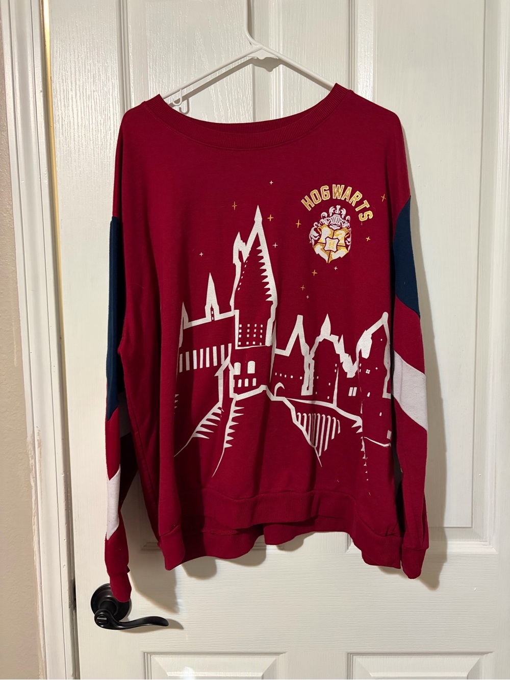 Red Women’s Hogwarts Sweatshirt